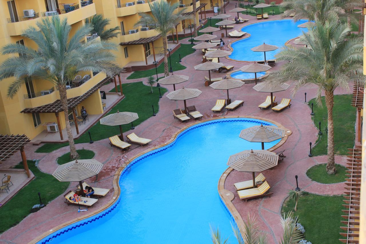 Pool View Apartment At British Resort - Unit 02 ฮูร์กาดา ภายนอก รูปภาพ
