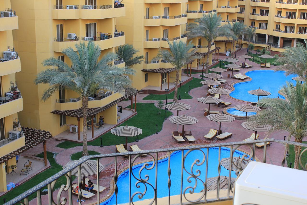 Pool View Apartment At British Resort - Unit 02 ฮูร์กาดา ภายนอก รูปภาพ