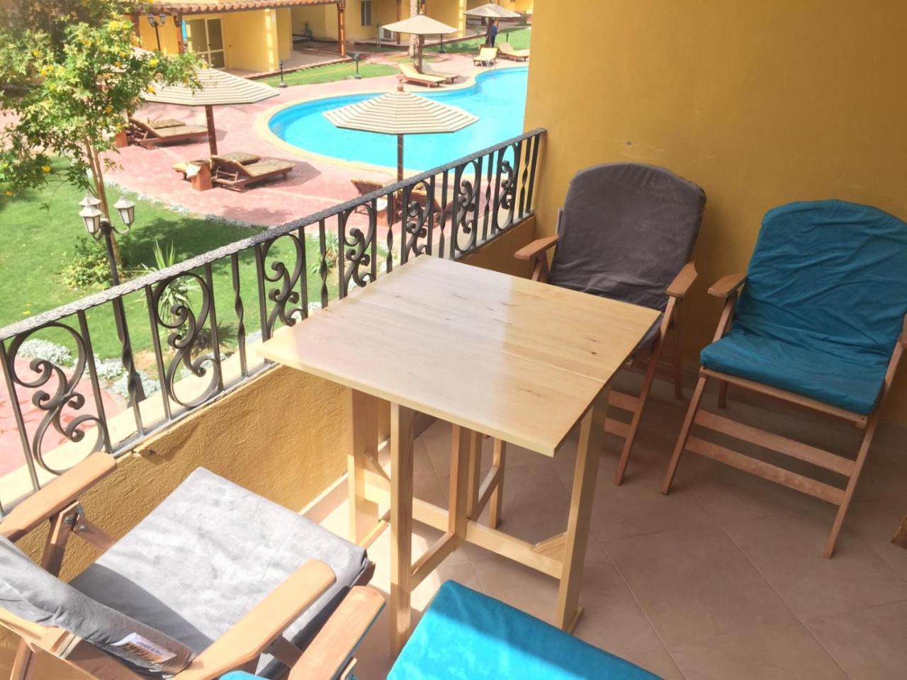 Pool View Apartment At British Resort - Unit 02 ฮูร์กาดา ภายนอก รูปภาพ