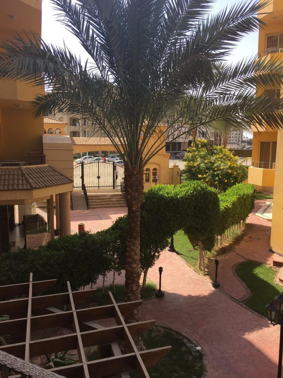 Pool View Apartment At British Resort - Unit 02 ฮูร์กาดา ภายนอก รูปภาพ